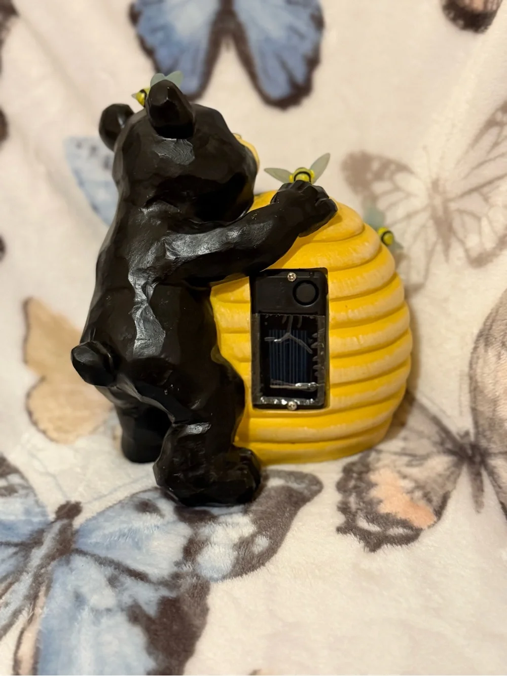 Welcome Bear with Bee Hive Figurine – Yellow & Black Decorative Accent